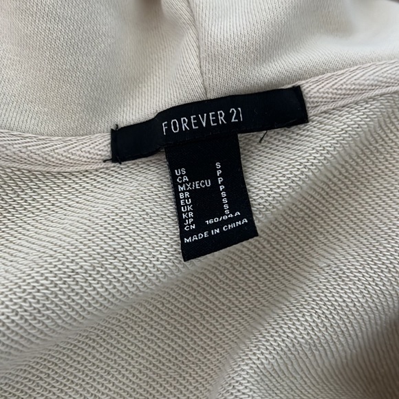 Forever 21 Cropped Zip Up - Picture 4 of 4